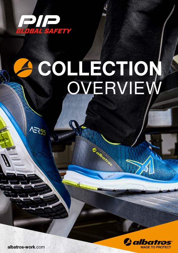 Ein Paar blau-grüne Albatros AER55 IMPULSE BLUE GREEN LOW S1PS ESD FO HRO SR Sicherheitsschuhe wird auf einer Metallfläche getragen und in einer modernen, dynamischen Umgebung präsentiert.